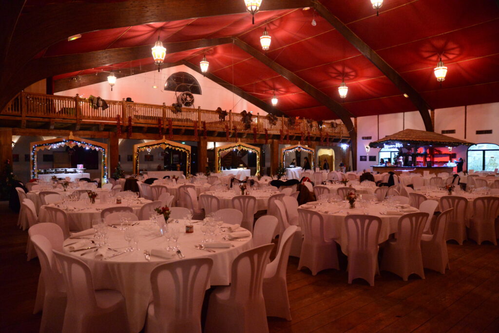 Salle de réception soirée de Noël - Domaine Hasta Luego Nimes